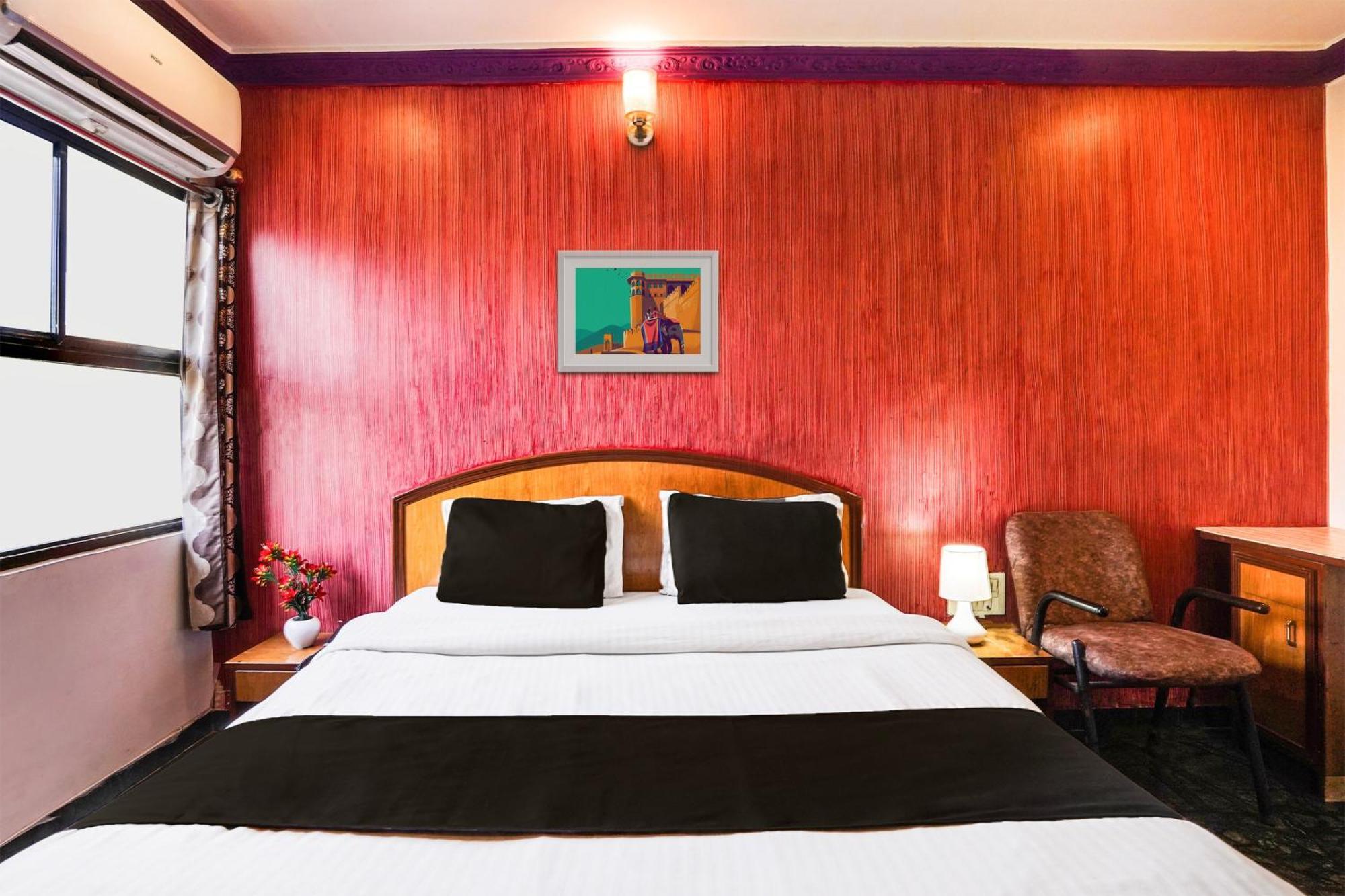 Hotel O Bridge Ahmedabad Exterior photo